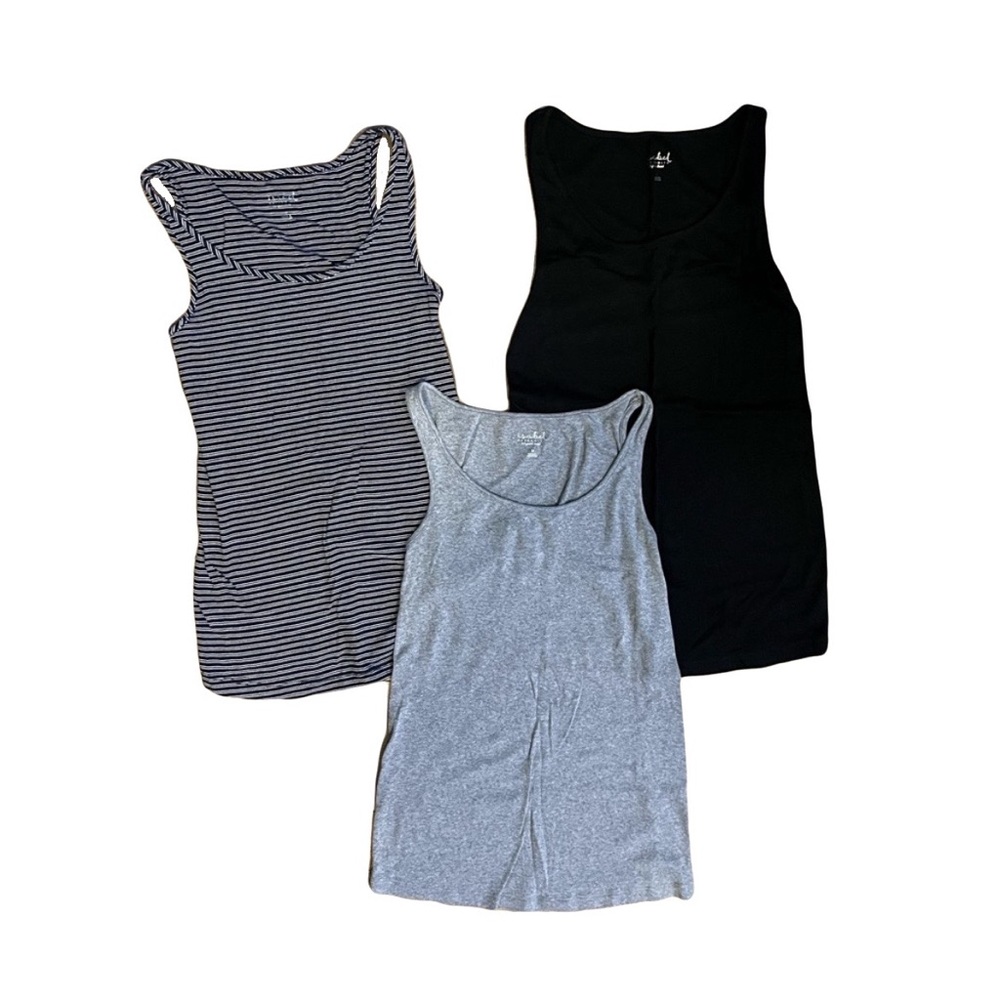3 maternity tank tops • excellent like new condition • one medium, two large